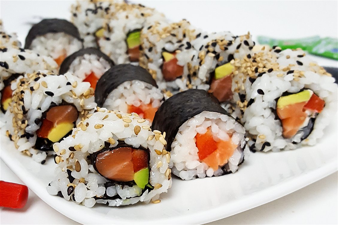 Rezept für Klassisches Maki-Sushi und Inside-Out-Rolls